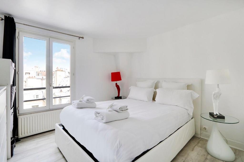 Paris Marais Beaubourg Area