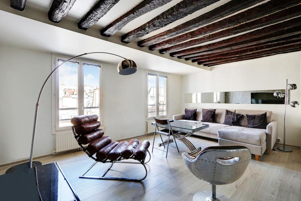 Paris Marais Beaubourg Area