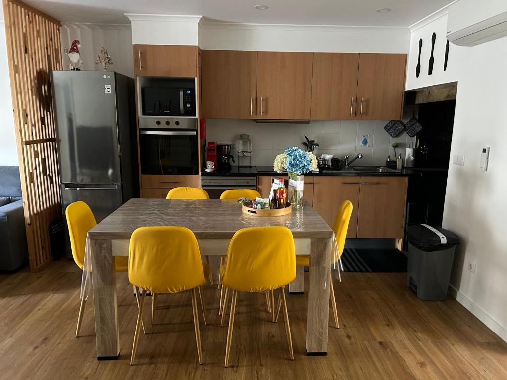 Kuchyň nebo kuchyňský kout v ubytování B&C Furnas House