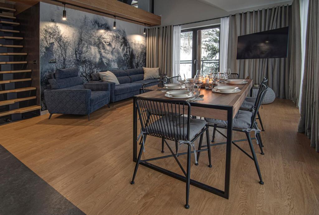 Posedenie v ubytovaní Wonder Home - Apartamenty Karpatia Resort tuż przy stoku i blisko szlaków turystycznych