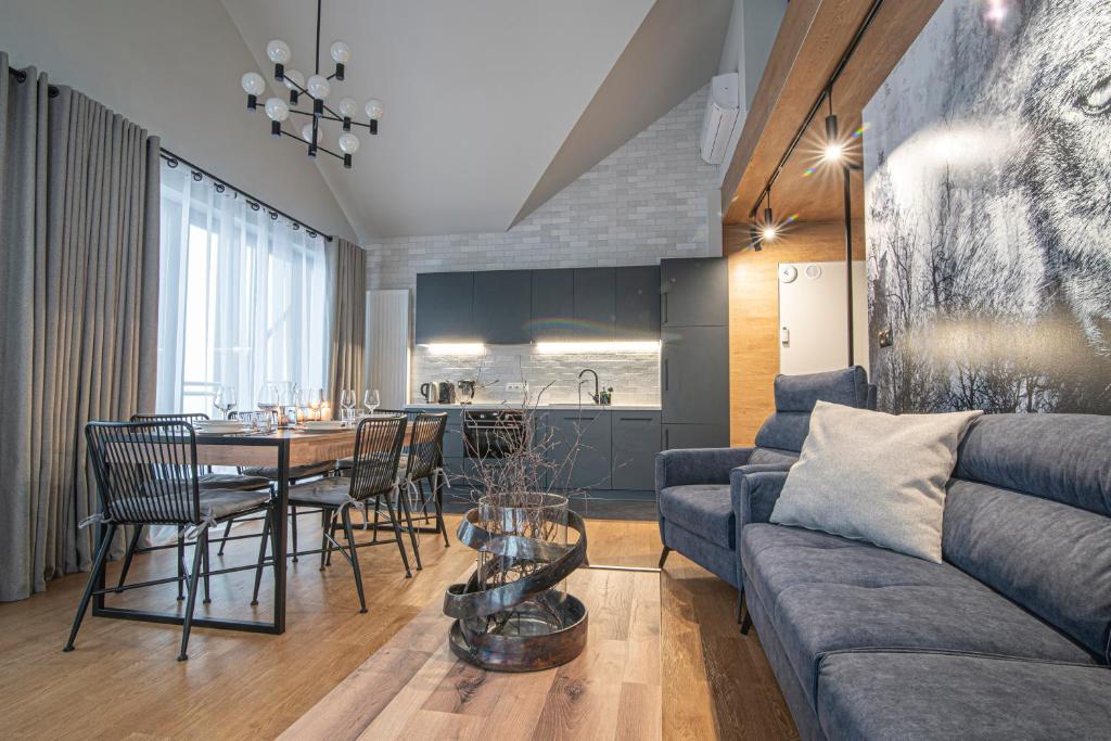 Posedenie v ubytovaní Wonder Home - Apartamenty Karpatia Resort tuż przy stoku i blisko szlaków turystycznych