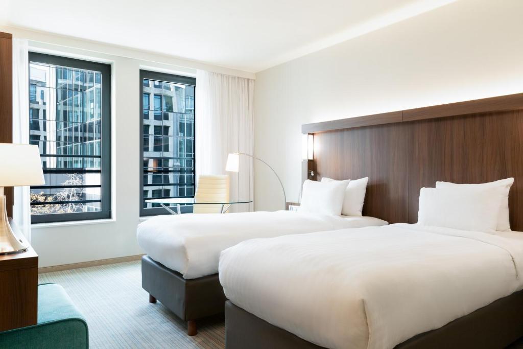 Courtyard by Marriott Brussels EU - Resim 9