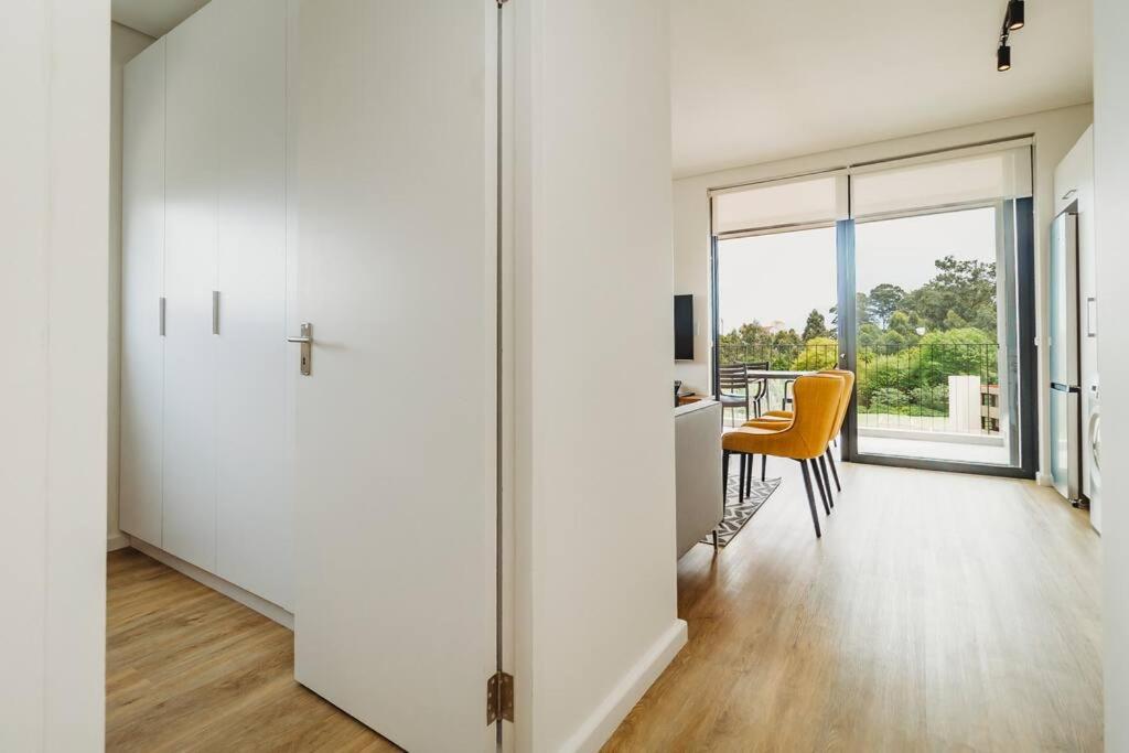 301 Le Jardin - Image 10