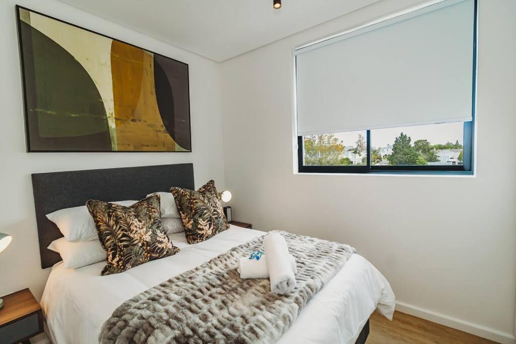 301 Le Jardin - Image 7