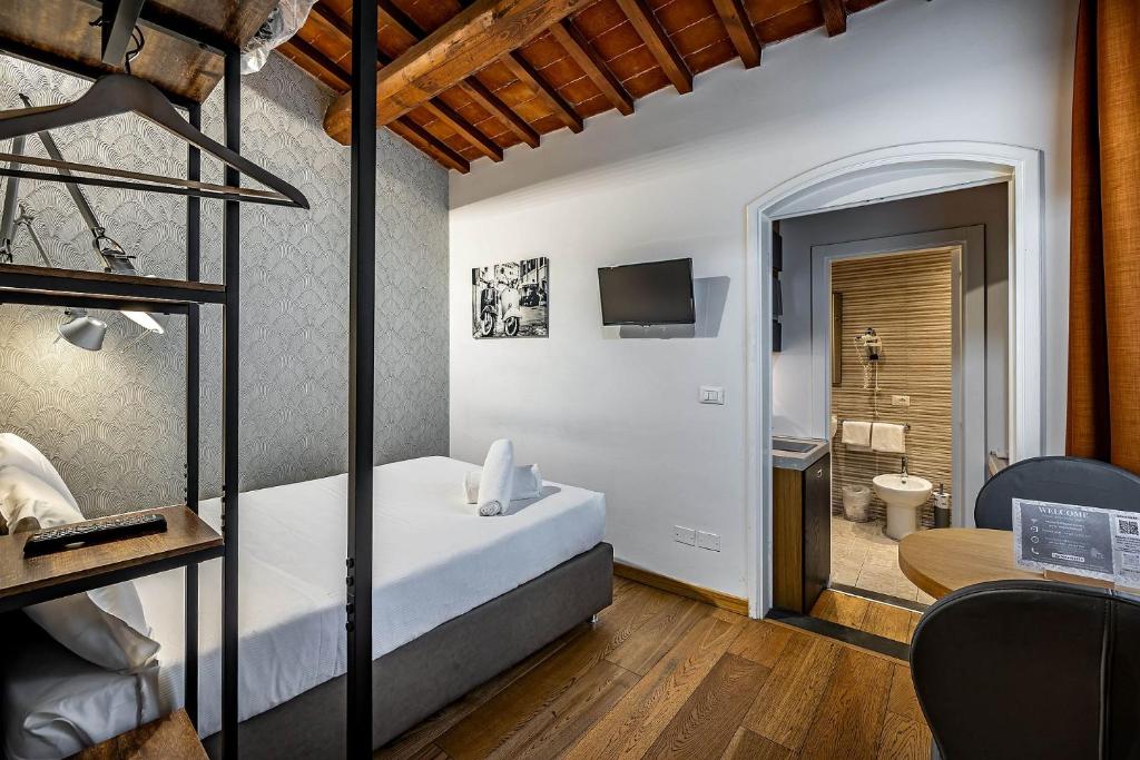 Martelli 6 Suite & Apartments - Budget Double Room