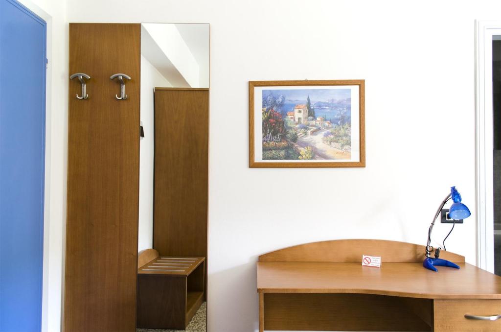 Fotografie z fotogalerie ubytování Hotel 2 Palme v destinaci Torri del Benaco