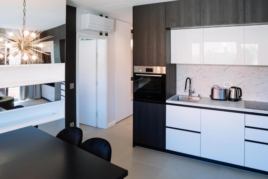 Lena Luxury Apartments - 5