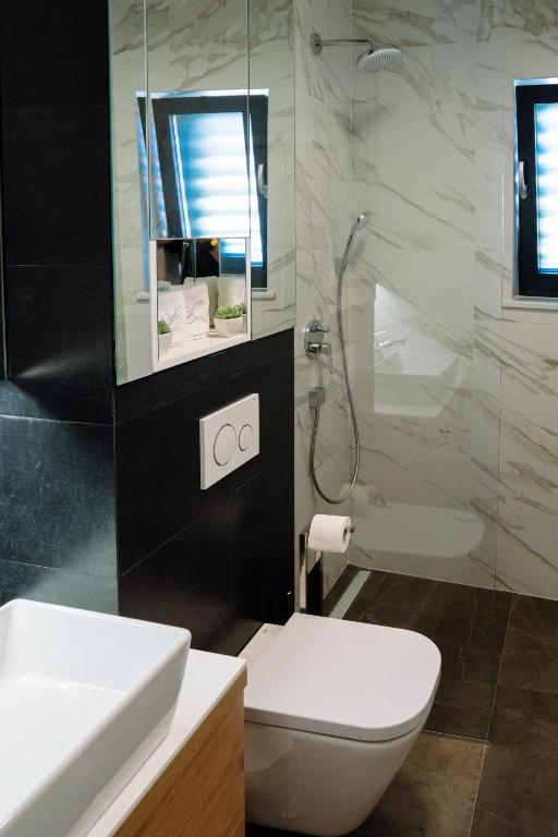 Lena Luxury Apartments - 16