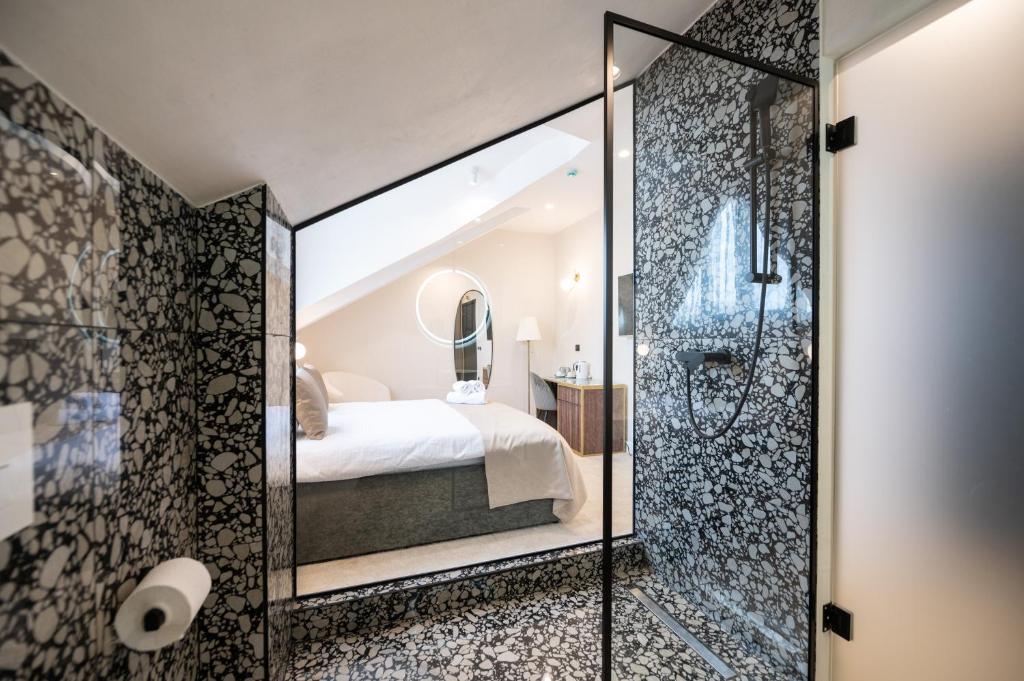 Hotel Bohemian Garni - Skadarlija - Resim 26