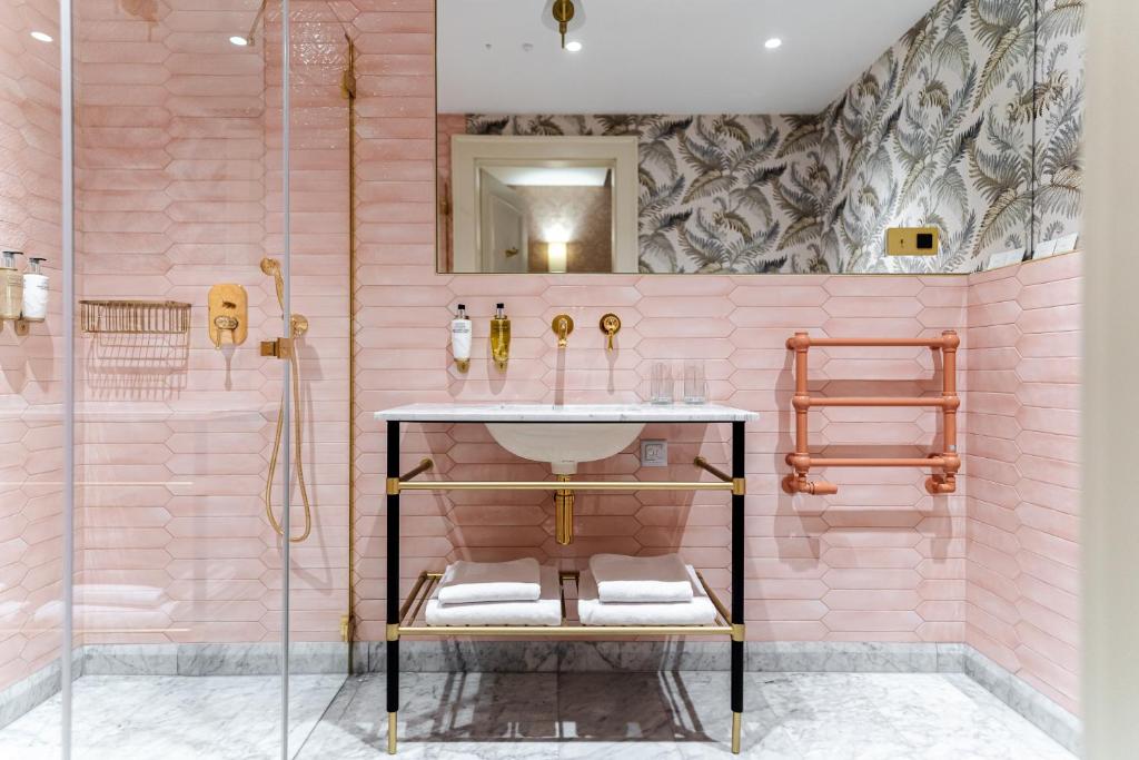 Hotel Unicus Palace Old Town - Destigo Hotels - Resim 29