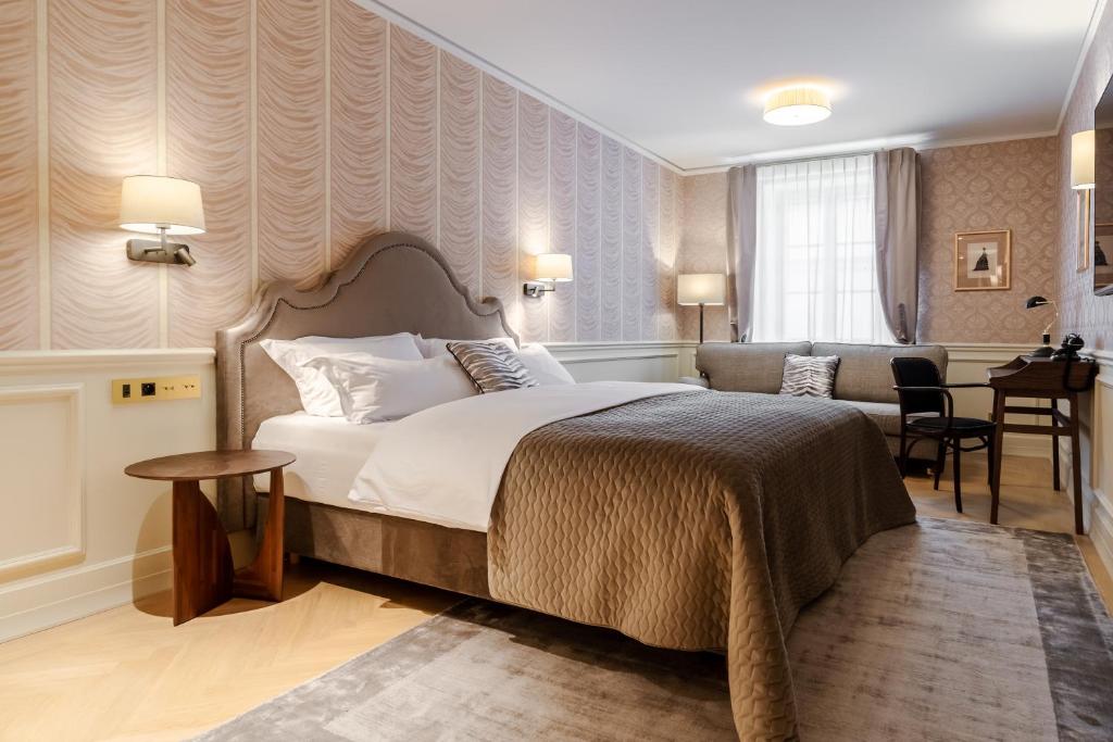 Hotel Unicus Palace Old Town - Destigo Hotels - Superior Double Room