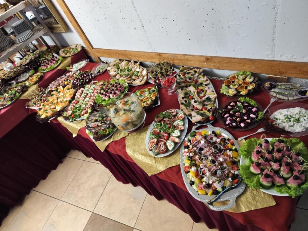 Jedlo v ubytovaní bed & breakfast alebo blízkom okolí