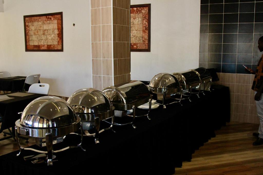 Posezení v ubytování Lukenya Alkebu Resort