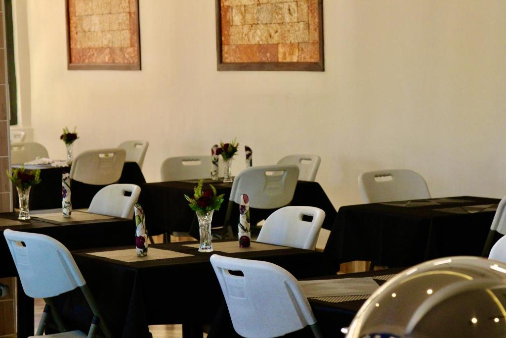 Restaurace v ubytování Lukenya Alkebu Resort