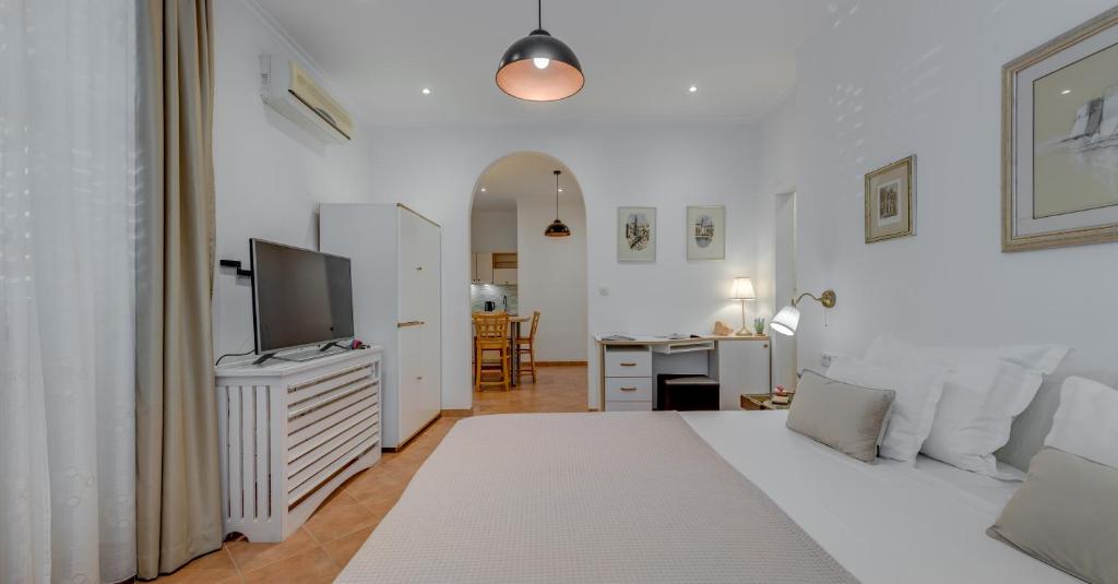 TV a/nebo společenská místnost v ubytování Victoria Luxury Rooms - Split Downtown