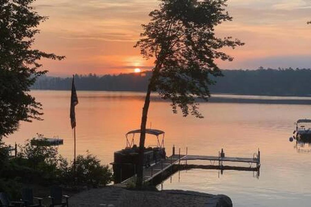 Long Lake Oasis, Private Lake Access plus Views, Bridgton Updated