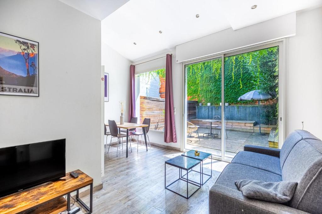 Appartement charmant Bordeaux centre - Apartment With Terrace