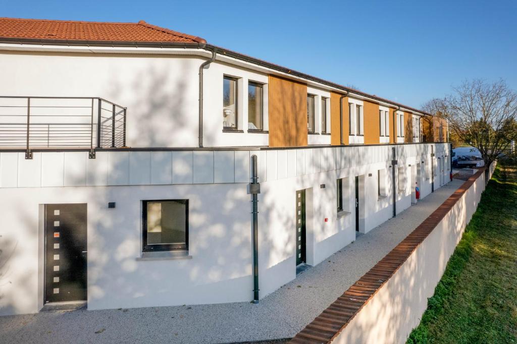 Budova, kde se aparthotel nachází