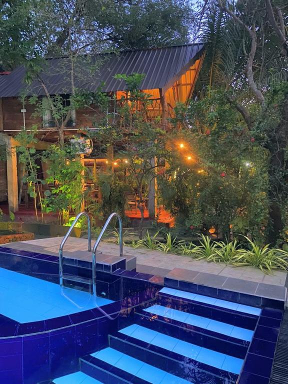 Bazén v ubytování Levona Garden Resort nebo v jeho okolí