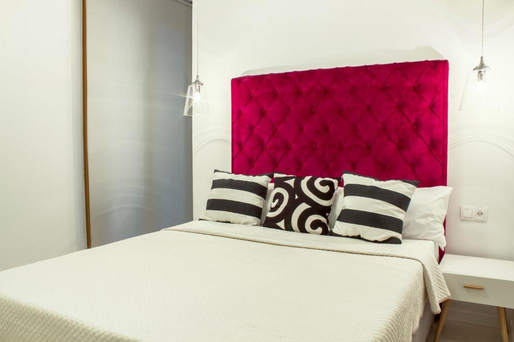 Santa Cruz Apartments - Apartment 8