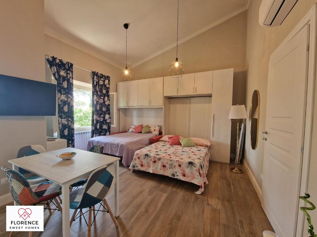 Lella Apartment with free parking by Florence Sweet Homes