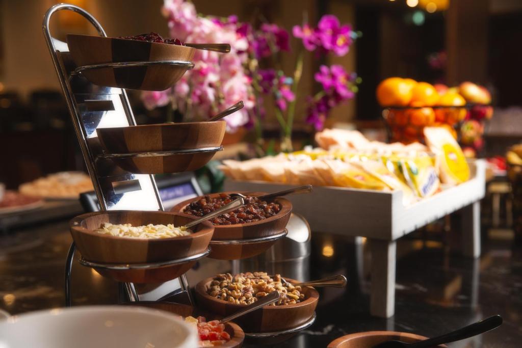 City Sleeper at Royal National Hotel - Resim 15