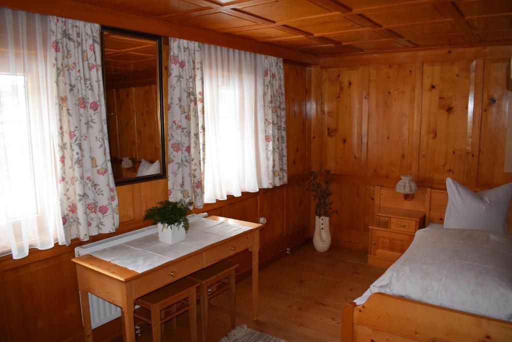Postel nebo postele na pokoji v ubytování Landhaus Brif