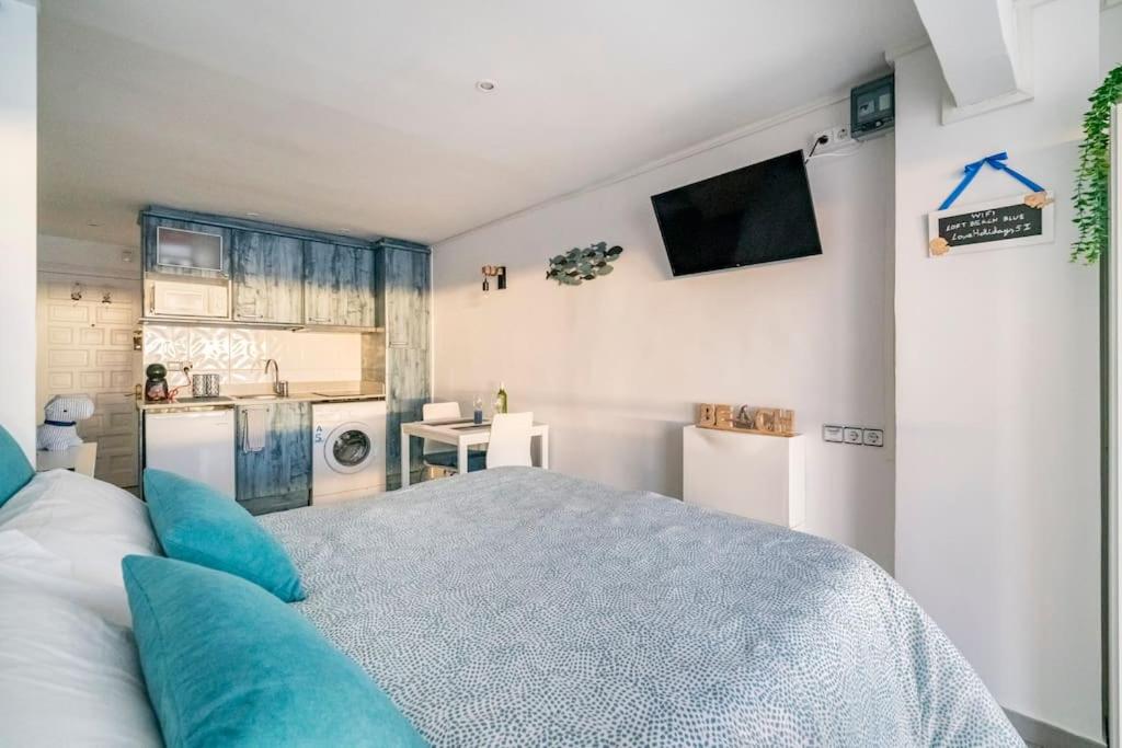 TV a/nebo společenská místnost v ubytování Loft beach blue
