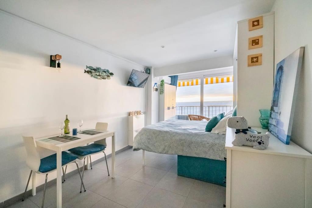 Postel nebo postele na pokoji v ubytování Loft beach blue