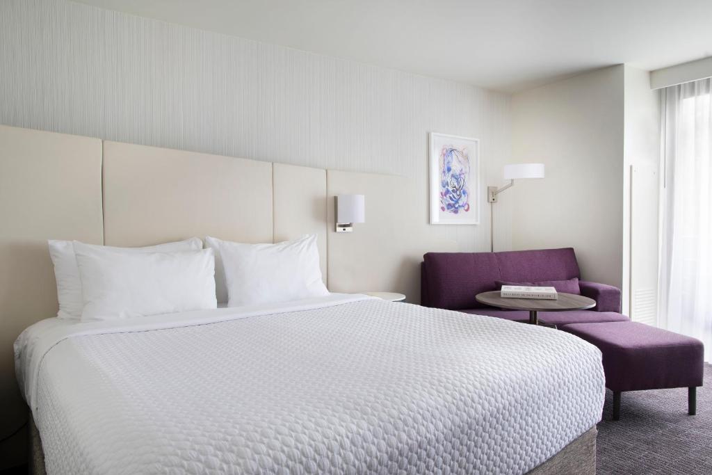 Crowne Plaza Atlanta Perimeter at Ravinia by IHG photo
