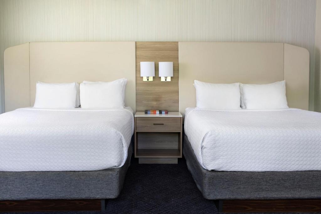 Crowne Plaza Atlanta Perimeter at Ravinia, an IHG Hotel - 