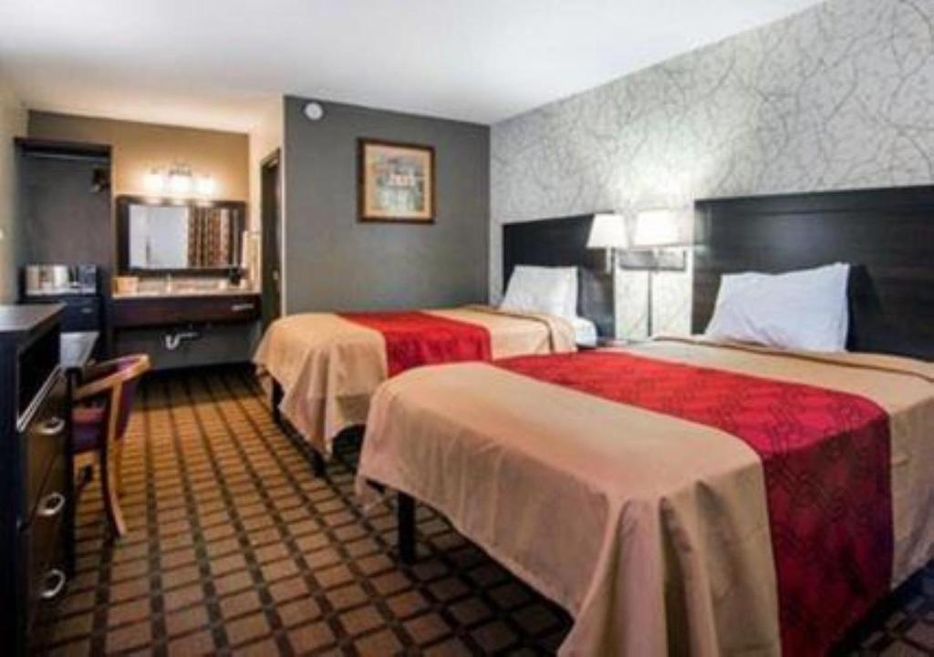 Econo Lodge - 两张双人床的双人间 - 吸烟