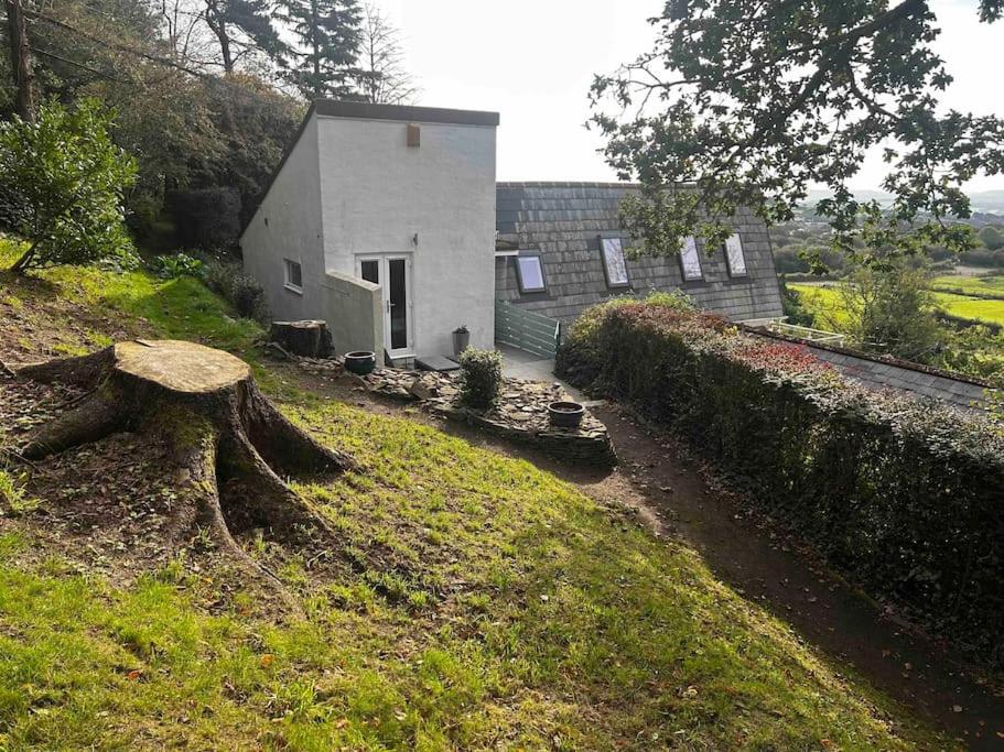 Mountain Lodge with magical views, Pentyrch (updated prices 2024)