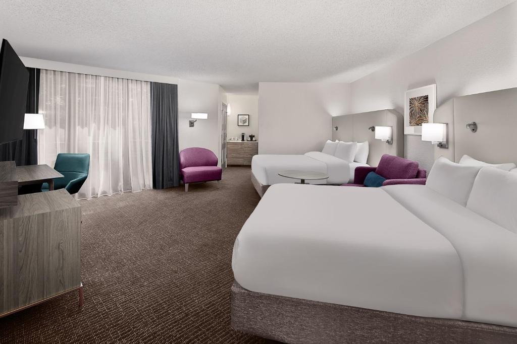 Crowne Plaza Atlanta Perimeter at Ravinia, an IHG Hotel - 