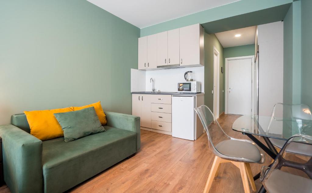 Kuchyň nebo kuchyňský kout v ubytování Studio Apartment NFT New Gudauri 503