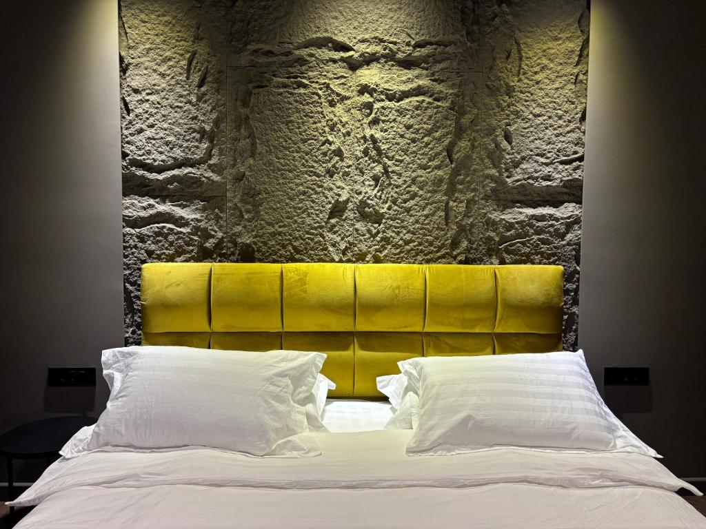 Luxury Boutique Apartments / City Center