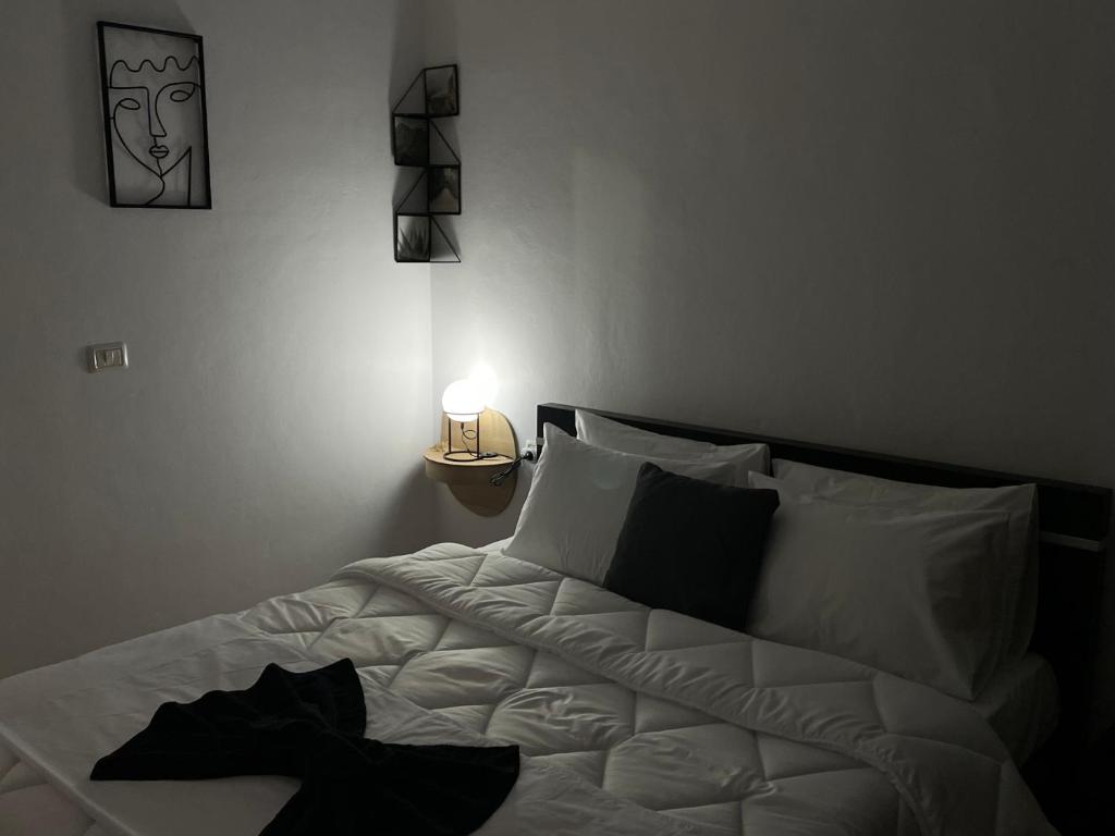 Amar’s apartment - Image 6