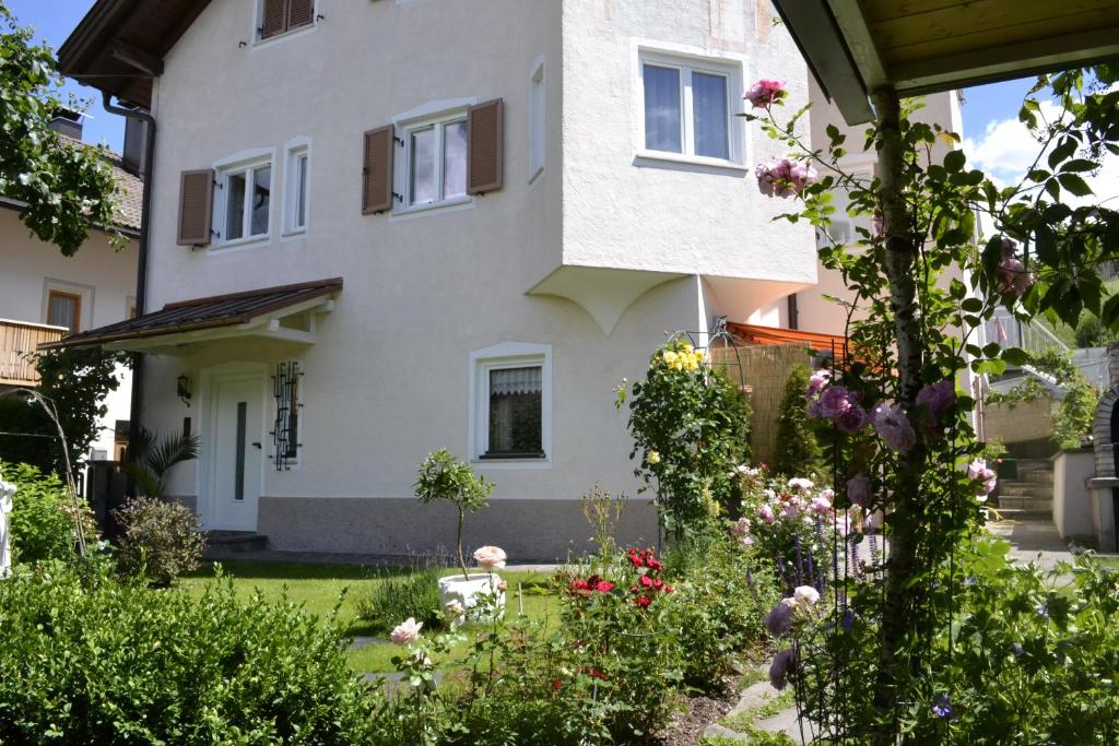 Vonkajšia záhrada v ubytovaní Ferienwohnung Pramstaller