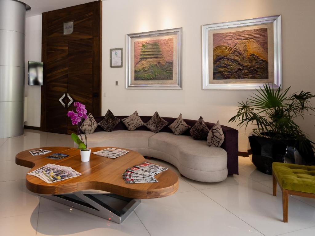 Posezení v ubytování HS HOTSSON Hotel Queretaro