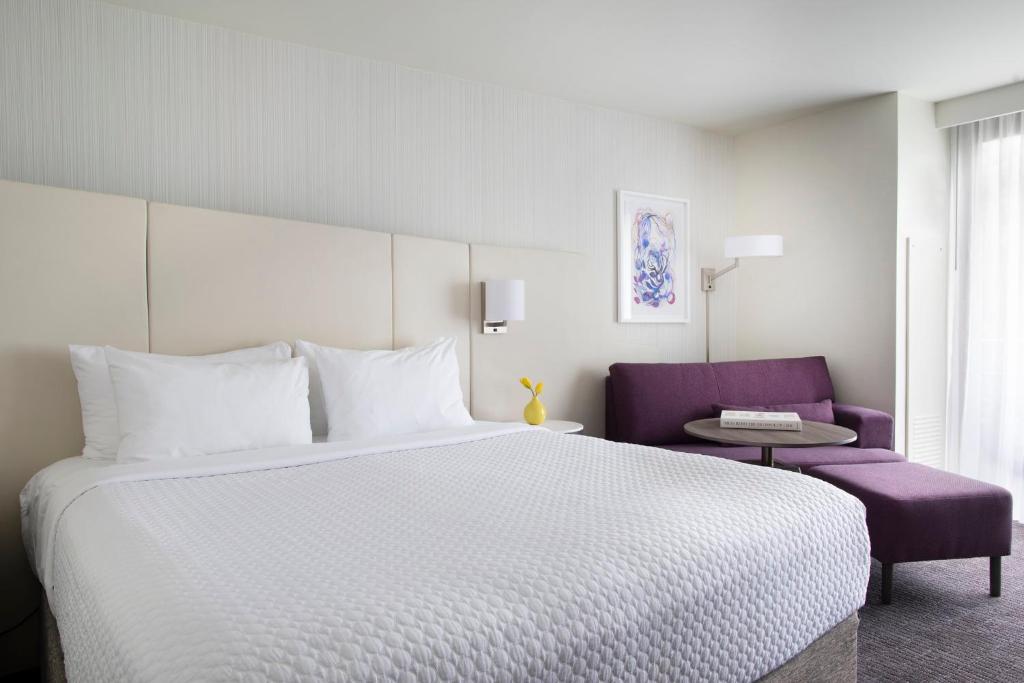 Crowne Plaza Atlanta Perimeter at Ravinia, an IHG Hotel - 