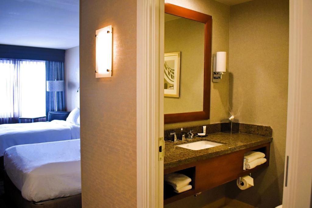 Rochester Airport Marriott - 双人间 - 带两张双人床