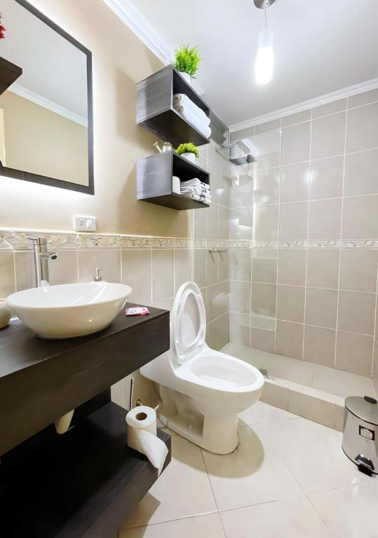 Koupelna v ubytování Apartamento en la mejor ubicación, centro de Loja