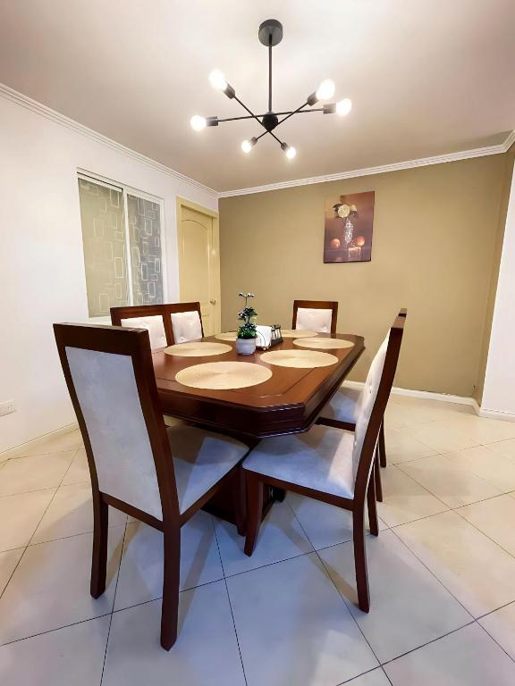 Fotografie z fotogalerie ubytování Apartamento en la mejor ubicación, centro de Loja v destinaci Loja