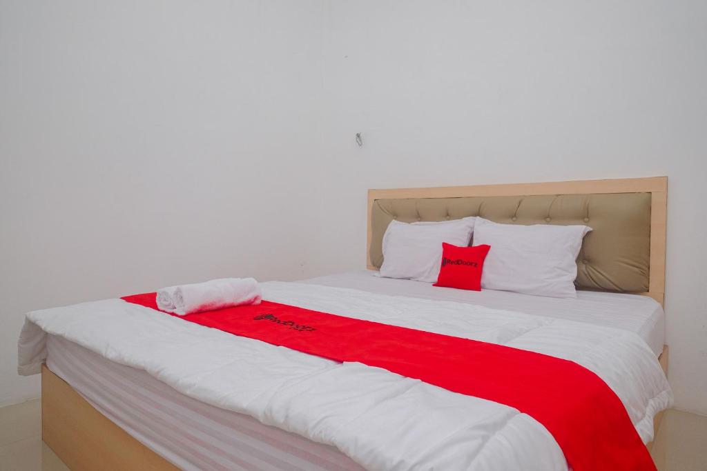 RedDoorz Syariah near Alun Alun Temanggung - Habitación Doble De Lujo