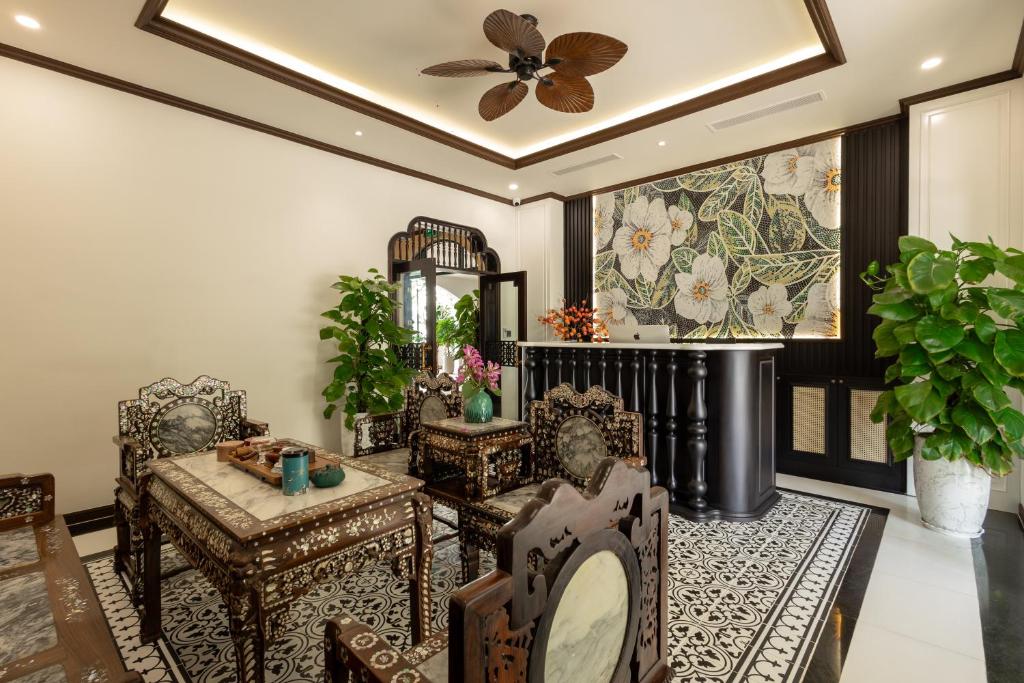 Khu vực ghế ngồi tại Stella Marina Boutique Hotel