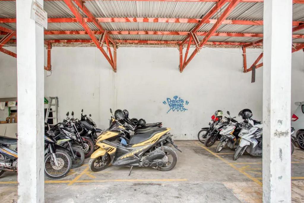 Fotografie z fotogalerie ubytování RedDoorz Plus near Galaxy Mall v destinaci Watulawang