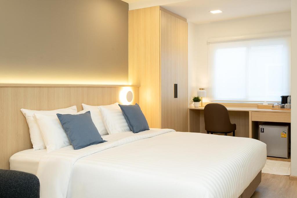 Diya Hotel Bangkok - Suite Familiar De Dos Dormitorios Con Balcón