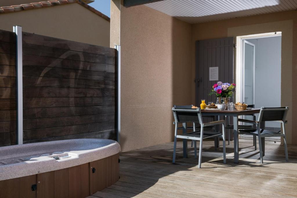 Le Domaine du Golf*** by Ateya Vacances - Three-Bedroom Villa