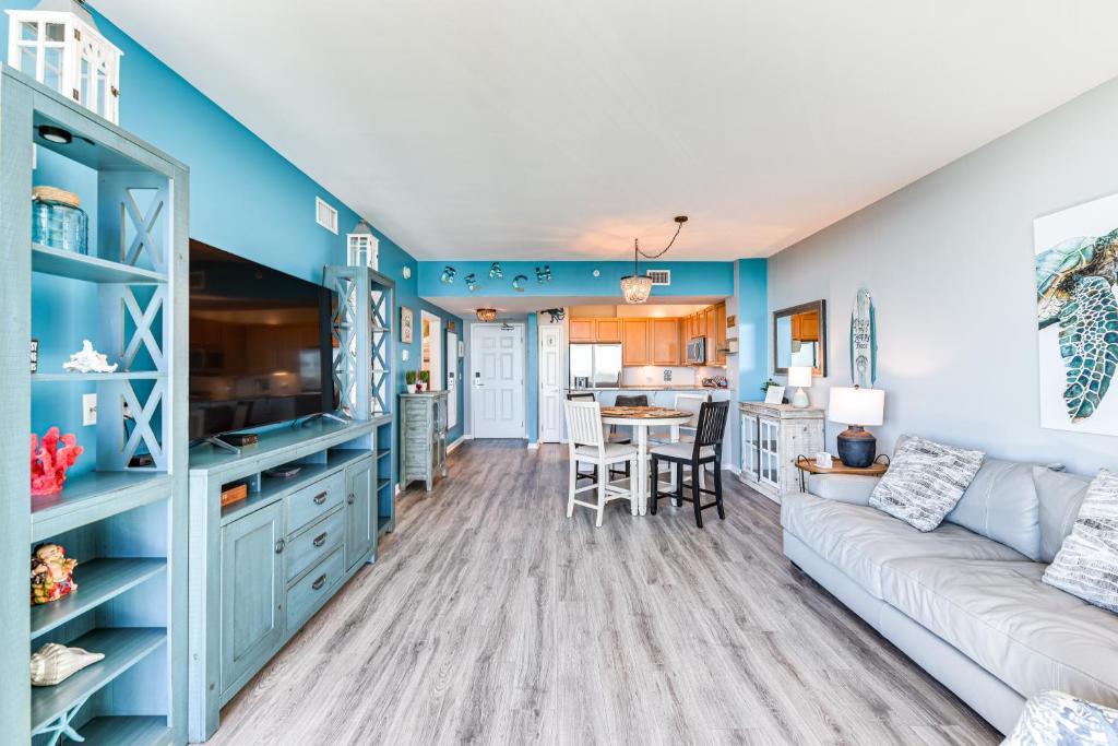 Palms of Destin Resort Condo with Private Balcony!, Destin (updated