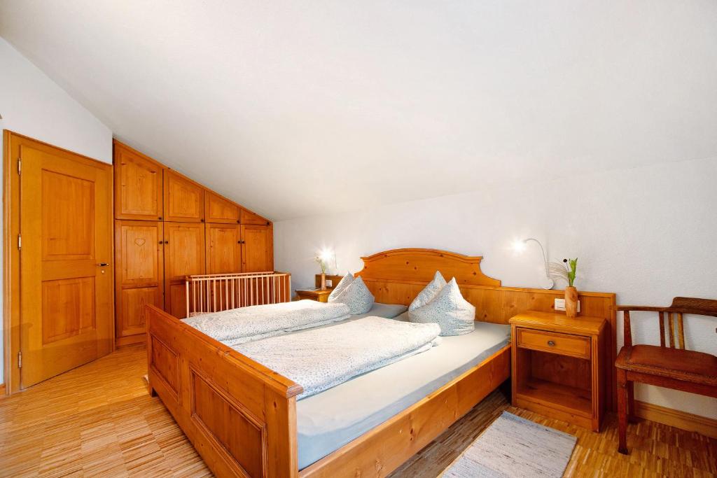 Postel nebo postele na pokoji v ubytování Ferienwohnung Caprano